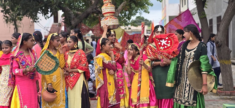 PrimeKhabarPunjab Teej Hnd school