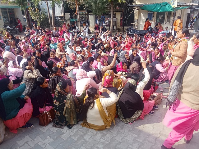 PrimekhabarPunjab Health workers